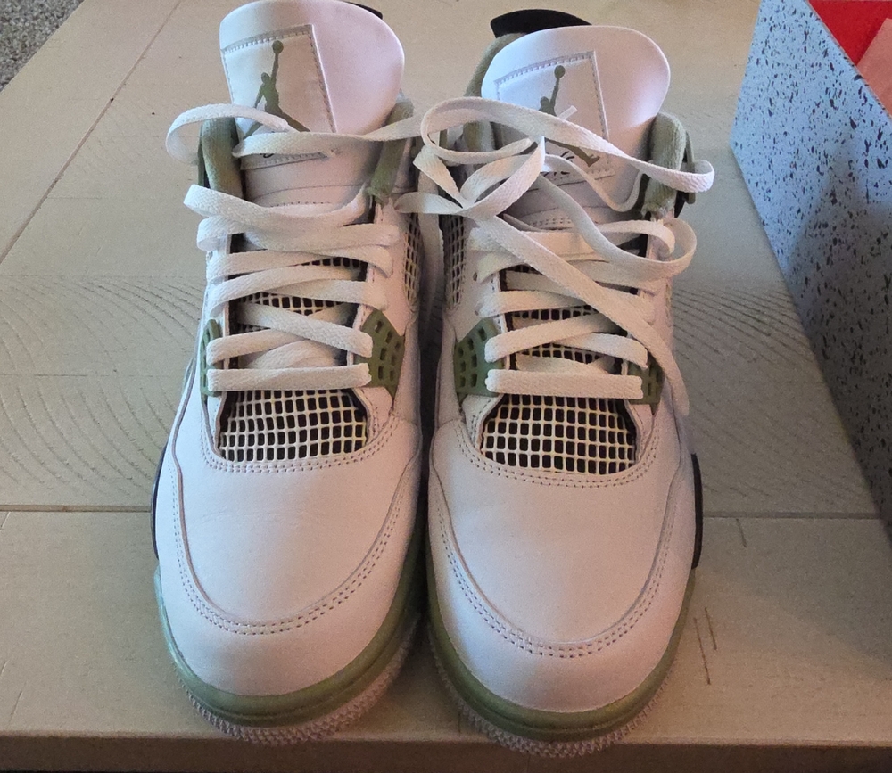 Jordan Sneakers White and Green